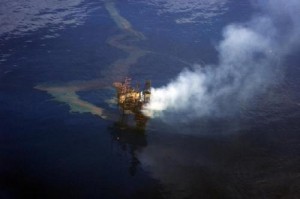 oil platform and oil slick